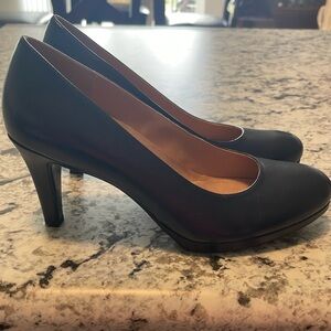 Naturalizer Michelle Navy Pump